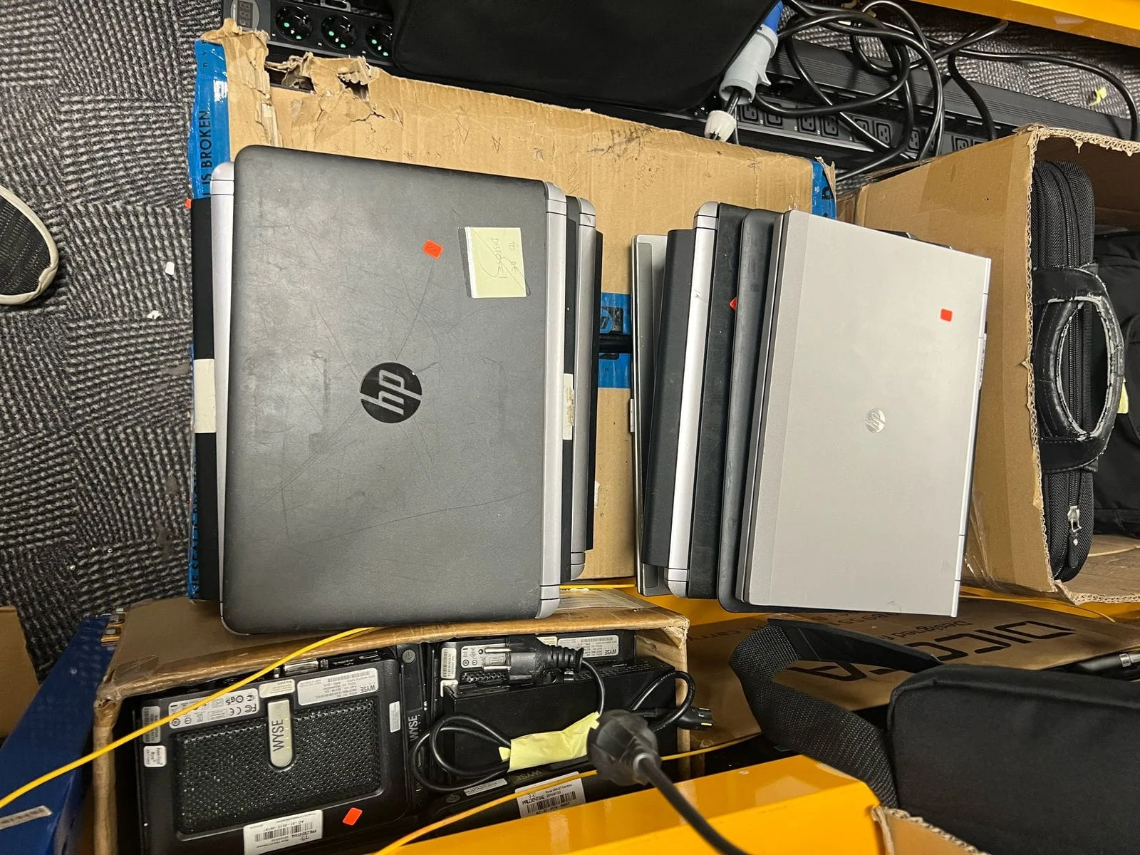 jual beli laptop bekas foto 3